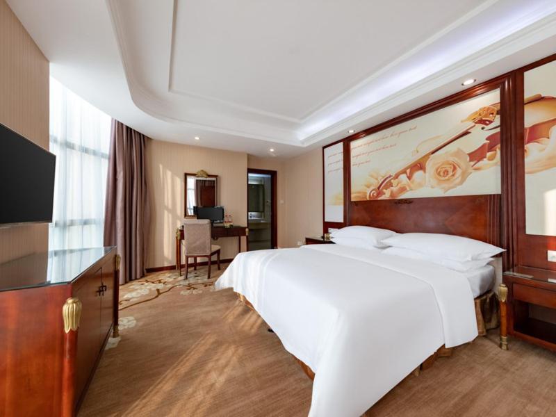 Vienna Hotel Shenzhen Songgang Shajiang Road מראה חיצוני תמונה